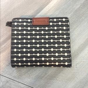 Fossil woman’s wallet